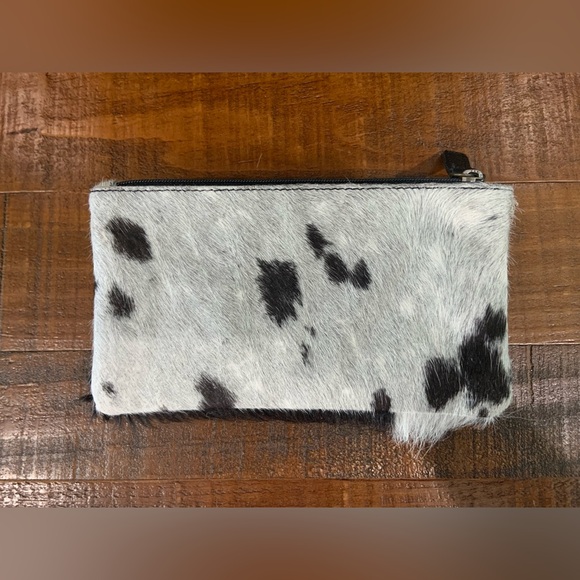 Myra bag ๐ Cookie Crunch Leather & Hairon Wallet- EUC - Picture 3 of 4